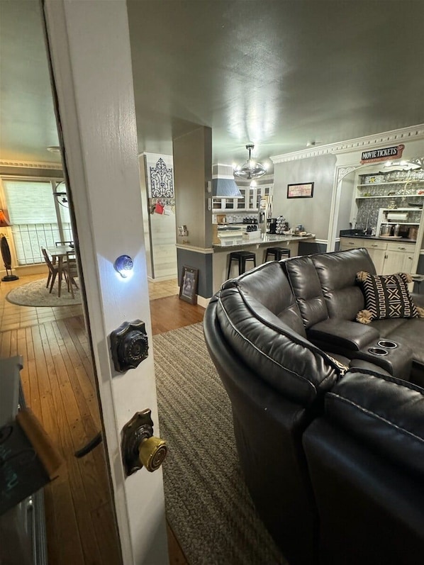 Main: Family Room Entrance, Emergency LED Lights Throughout Home for Emergency Lighting - Bristol Gardens, Man cave, Courtyard w/ Firepit (Sautee Nacoochee)