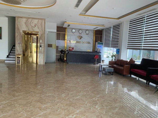 Diamond Hotel Van Don - Bay Luxury - 