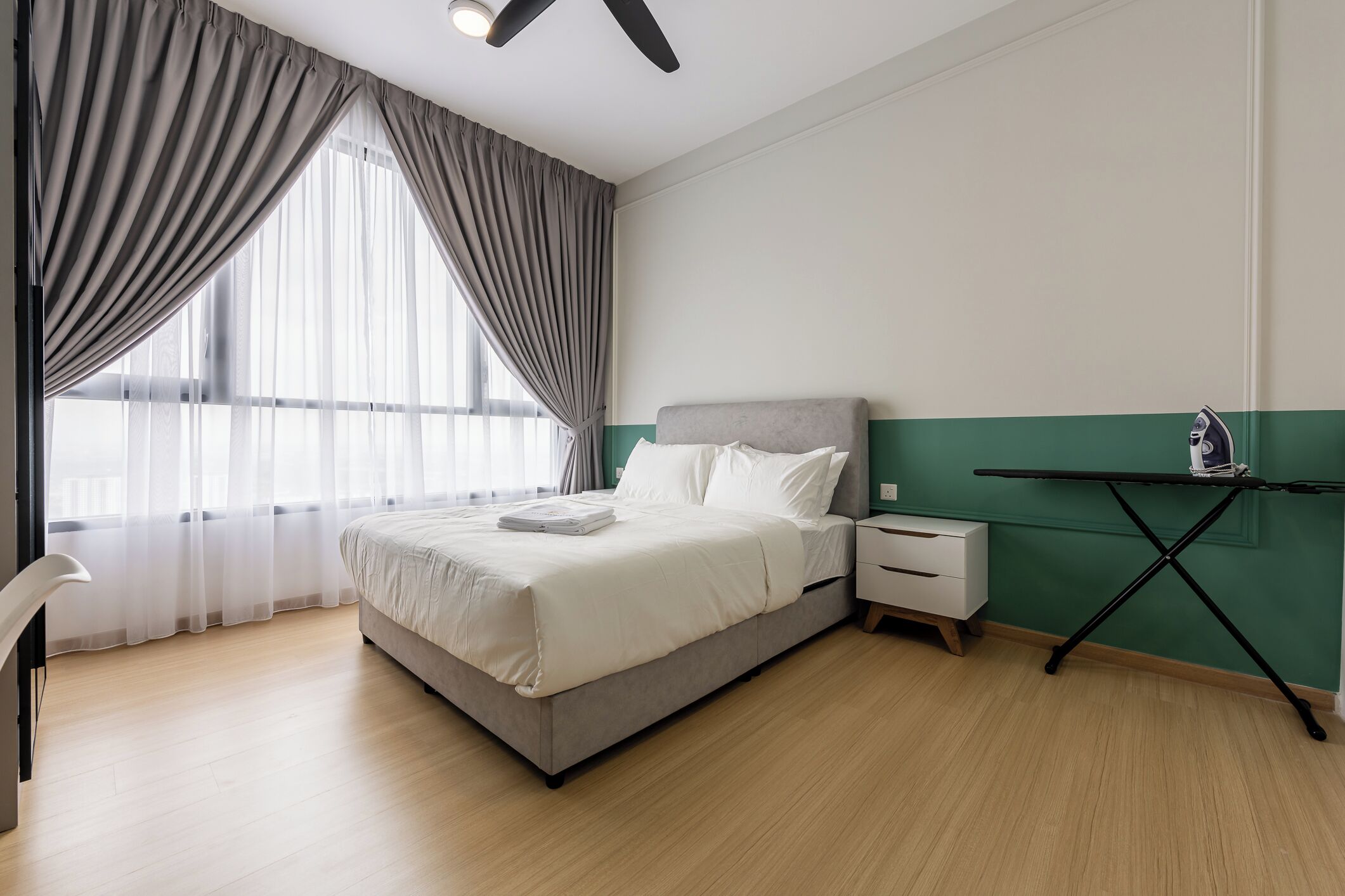 Apartemen, 2 kamar tidur | Setrika/meja setrika dan Wi-Fi gratis