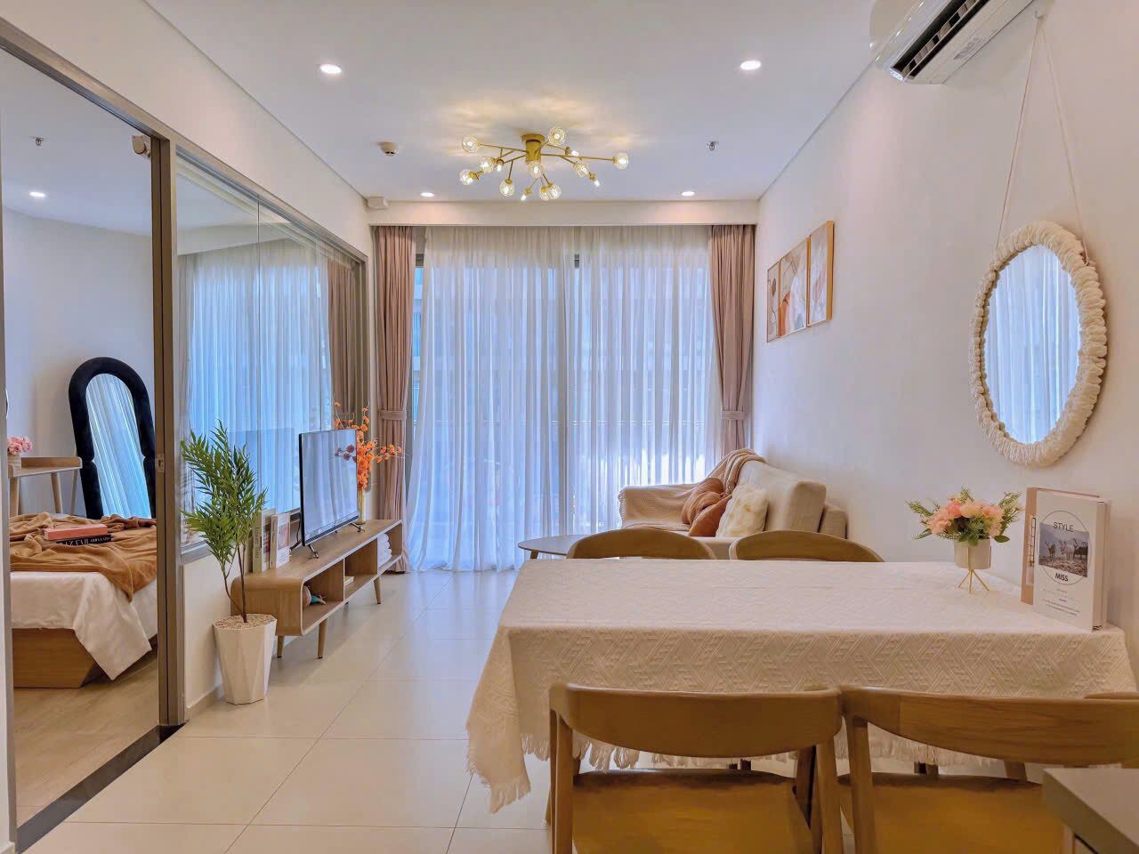 Căn hộ dành cho gia đình, ban công | Màn/rèm cản sáng, bàn ủi/dụng cụ ủi quần áo 