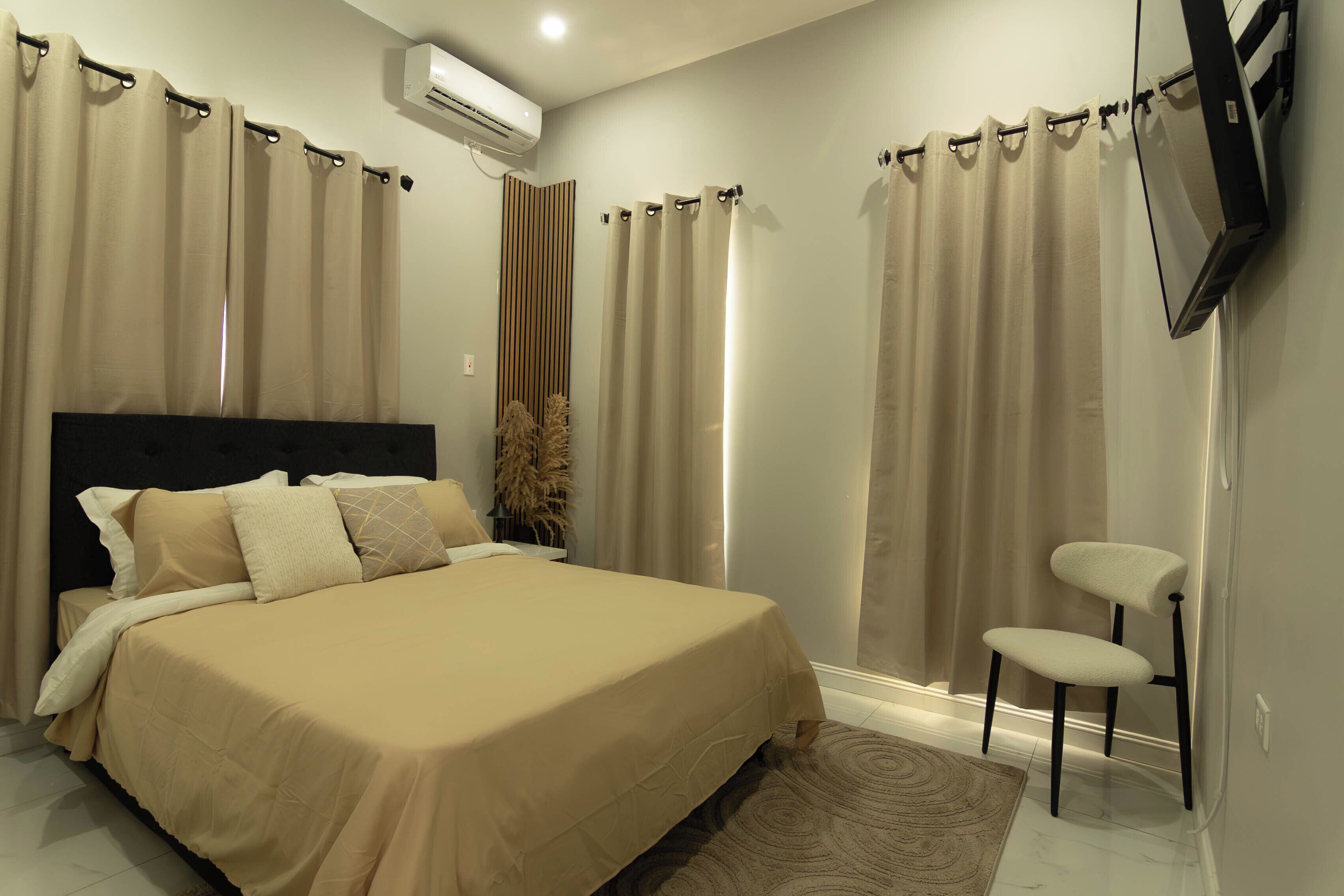 3 bedrooms, iron/ironing board, free WiFi, bed sheets