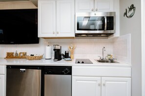 Microwave, stovetop, dishwasher, coffee/tea maker