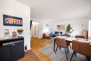 Interior - 2BR Seattle Cozy Stay, AC, Near UW & Transit (Seattle)