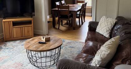 Lower Rattlesnake Bungalow, 3 Bdrm Air Conditioning, Walk to UM