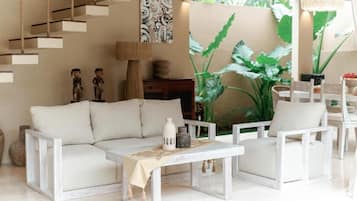 Villa, 4 Bedrooms, Private Pool | Living area