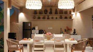 Villa, 4 Schlafzimmer, eigener Pool | Eigene Küche | Hochstuhl