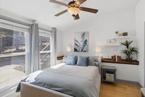 4 Schlafzimmer, Schreibtisch, Bügeleisen/Bügelbrett, kostenloses WLAN
