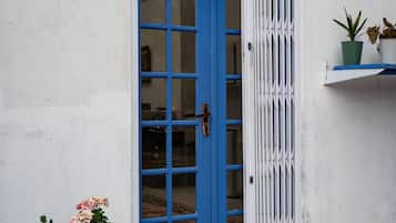House, 2 Bedrooms, Accessible, Patio | Exterior detail