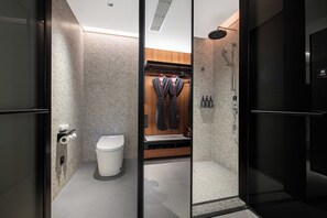 Hair dryer, towels, shampoo, toilet paper - IntercityHotel Guangzhou Huadu (Guangzhou)