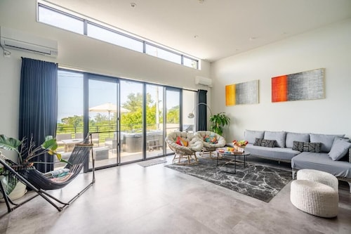 Luxuary Villa Maeda I