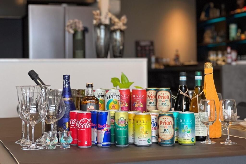 Luxury-Villa, Balkon, Strandblick | Bar (in der Unterkunft)