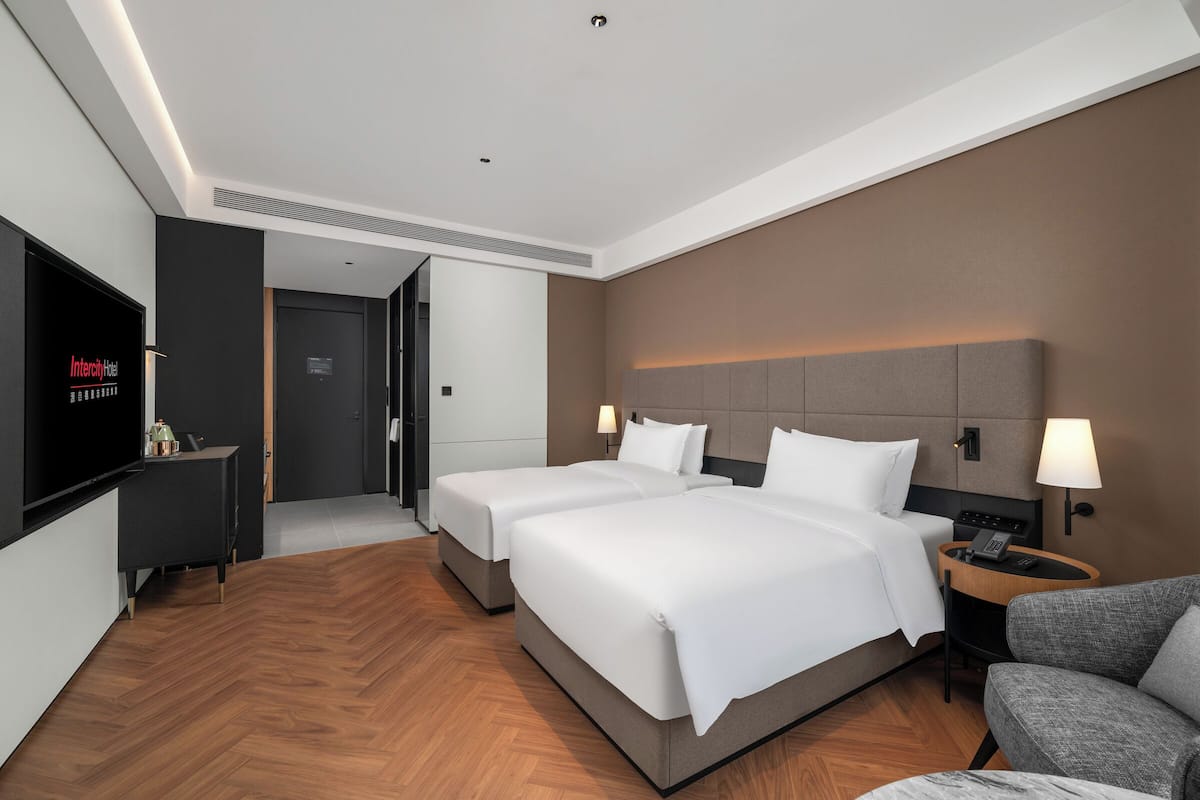 Phòng 2 giường đơn Business, nhiều giường, không hút thuốc, dịch vụ dọn phòng | Minibar với thức uống miễn phí, bàn