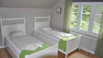 Apartment, 3 Bedrooms, Fireplace | 3 bedrooms