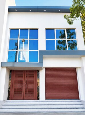 Exterior - Hotel Shri Krishna Residency Mathura (Mathura)