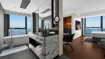 Chambre simple classique | Bureau, espace de travail pour ordinateurs portables