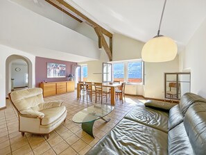Fireplace - Open Sky Retreat Panoramic Alpine Views 6 Sleeps (Chelin)