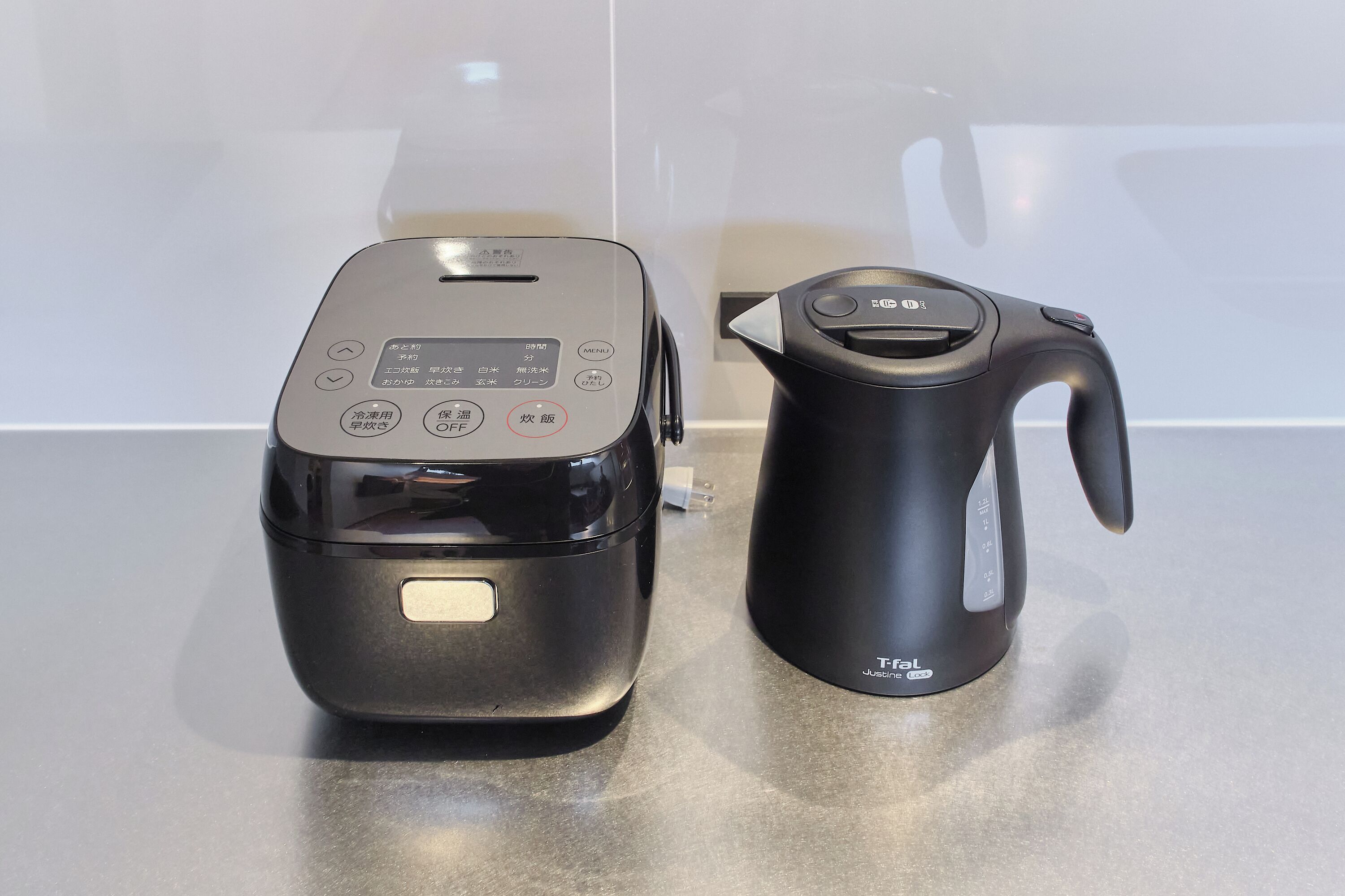 Cà phê và/hoặc dụng cụ pha
