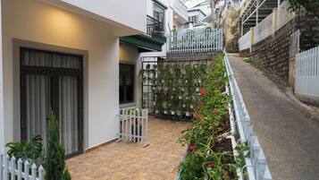 Family Room, Garden View | Garden view