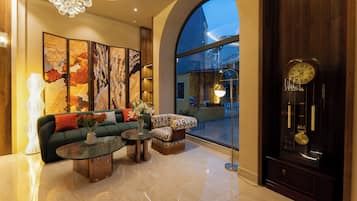 Sala de estar en el lobby