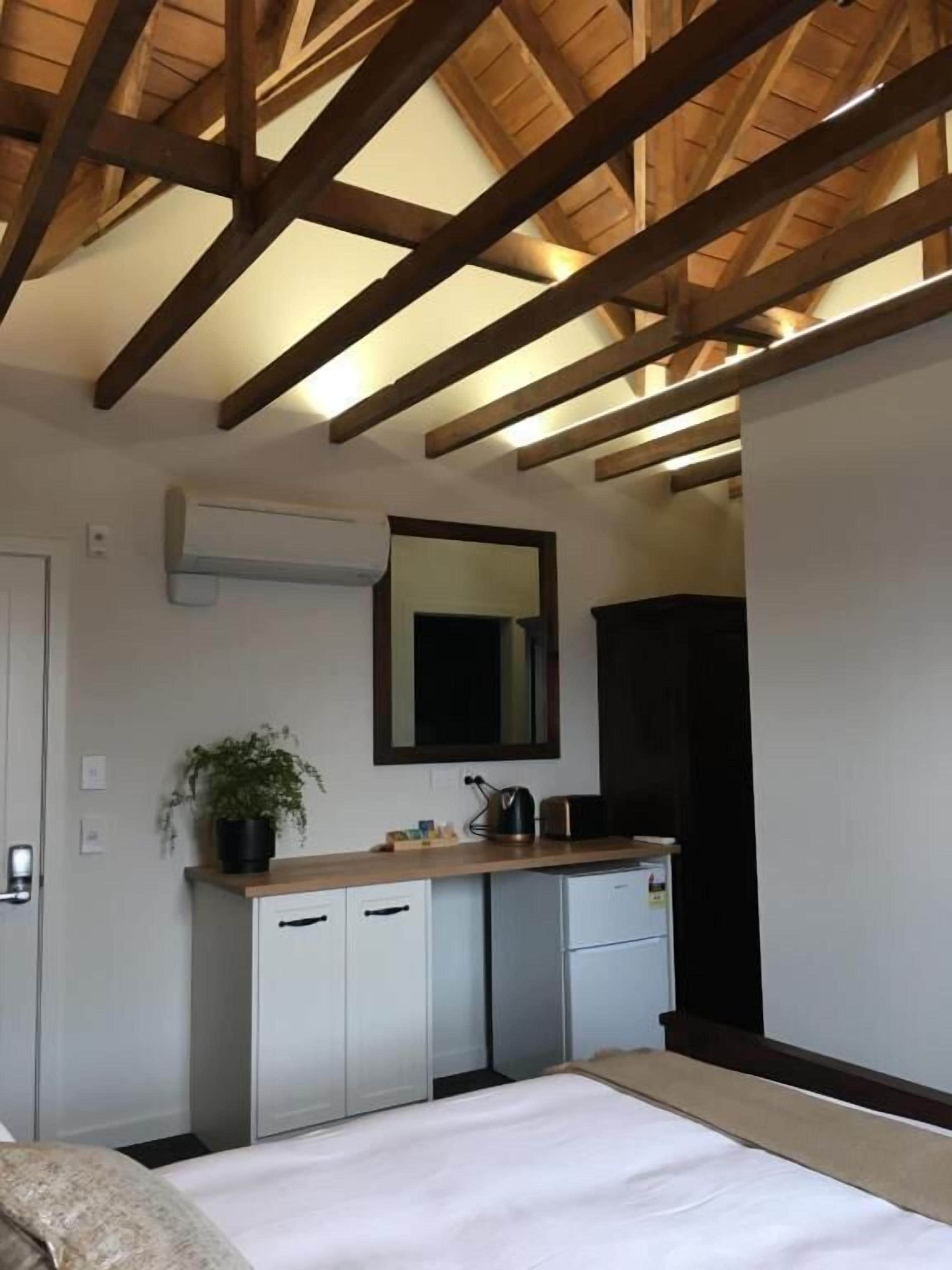 Soundproofing, iron/ironing board, free WiFi