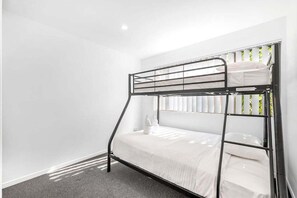 3 chambres, draps fournis