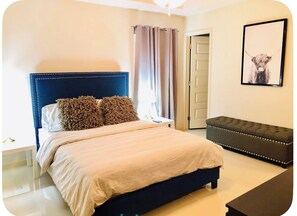 Room - Welcoming 3-bedroom luxury apartment in gated neighborhood in Edinburg (Edinburg)