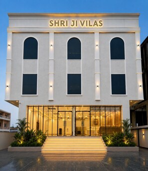 Front of property - Shri ji vilas (Vrindavan)