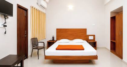 Hotel Narendra View Puri Near Temple