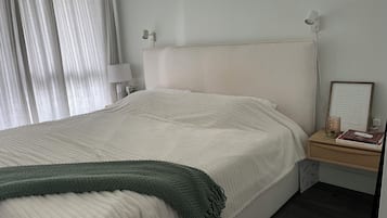 Luxury Room, City View | Iron/ironing board, free WiFi