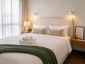 Luxury Room, City View | City view