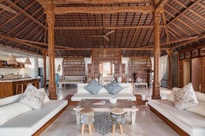 Living area - Dolce Vita  (Penida Island)