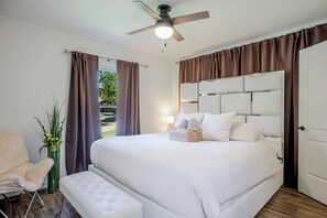 5 bedrooms, iron/ironing board, WiFi, bed sheets - World Cup at The Park House (Dallas)