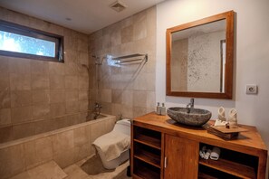 Villa, 3 Bedrooms, Private Pool | Bathroom - Astha Villa Ubud (Ubud)
