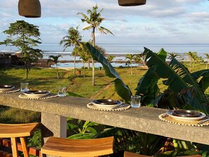 Outdoor dining - Villa Pacha Lembongan (Lembongan Island)