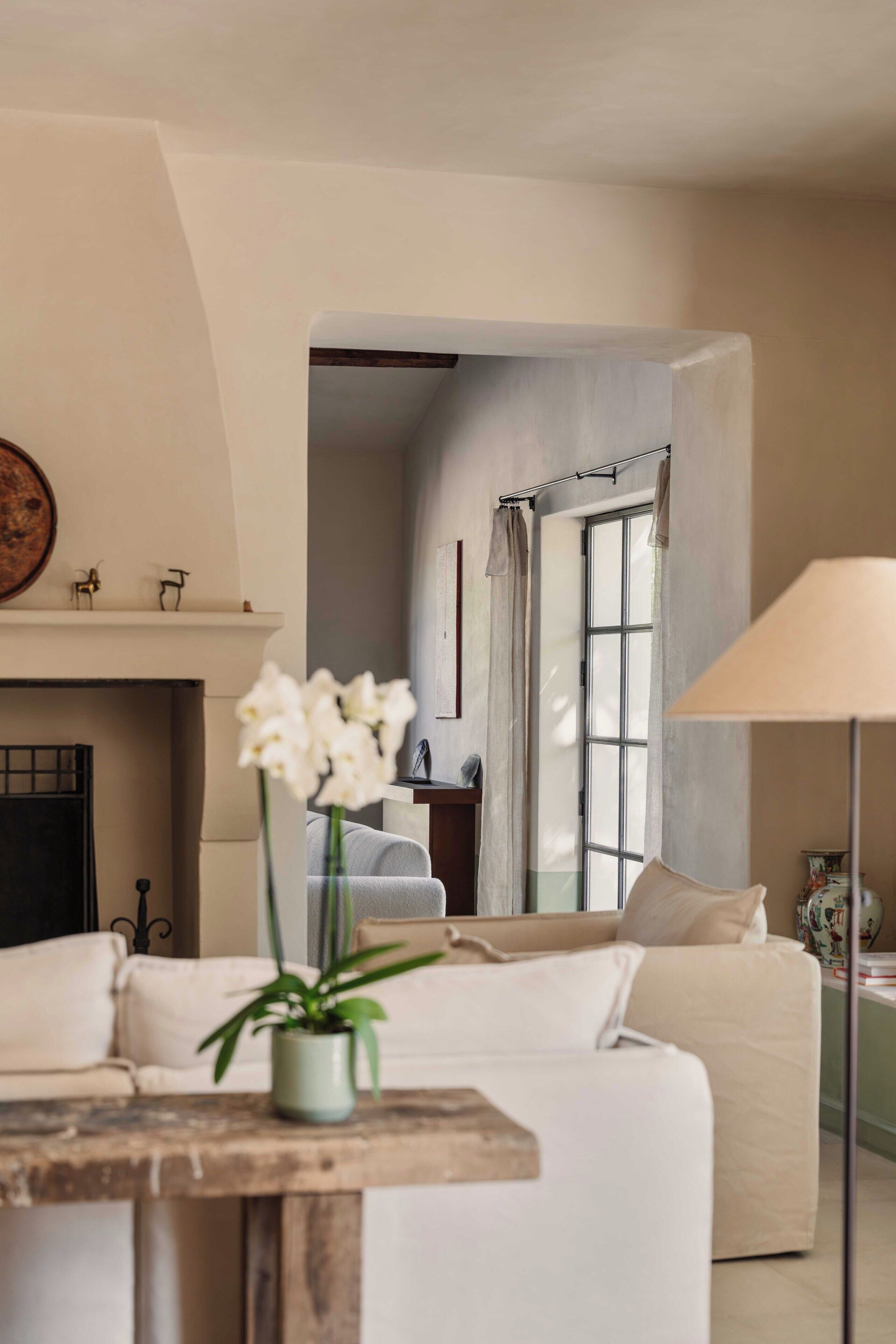 Villa | Living area | Fireplace