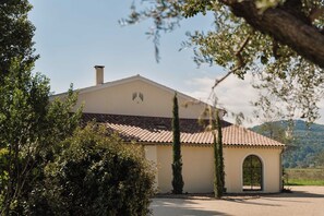Villa | Exterior - Luxury Provencal House - Pool, Nature & spa (Villes-sur-Auzon)
