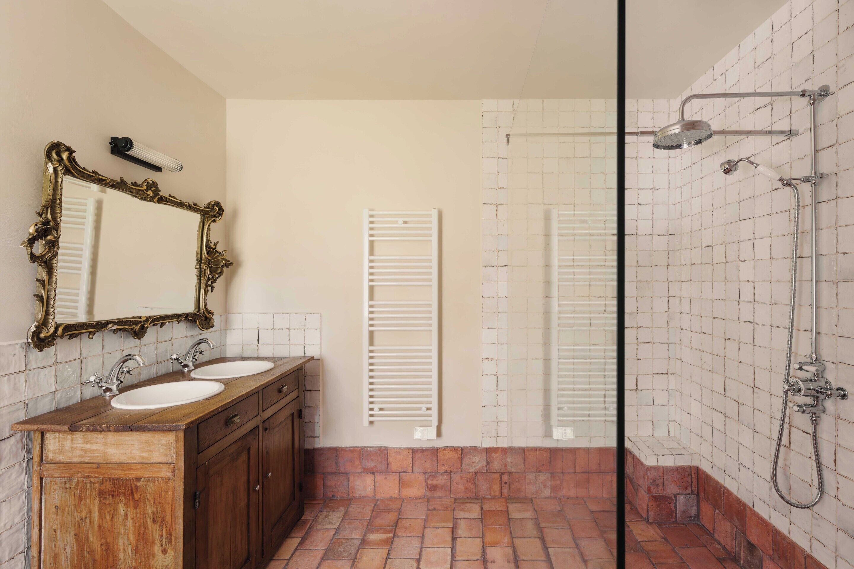 Villa | Bathroom | Bathtub, hair dryer, towels