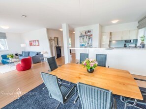 Dining - Vrbo Property (Niendorf/Ostsee)