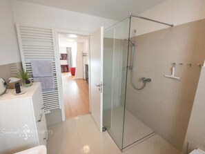 Hair dryer, towels - Vrbo Property (Niendorf/Ostsee)