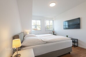 Iron/ironing board, Internet, bed sheets - Vrbo Property (Niendorf/Ostsee)