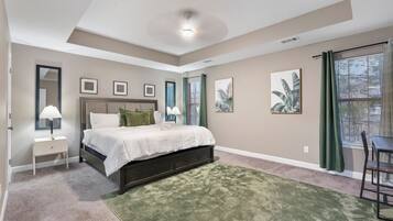 3 bedrooms, iron/ironing board, WiFi, bed sheets
