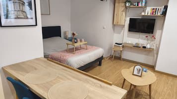 1 bedroom, iron/ironing board, travel crib, free WiFi