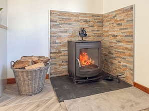 Interior - 3 bedroom accommodation in Inverallochy (Inverallochy)