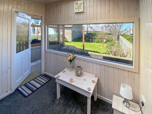 Interior - 3 bedroom accommodation in Inverallochy (Inverallochy)