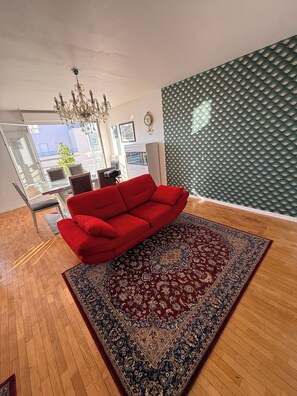 Living area - Large bright apartment 70m2 + 2 parking spaces in Massy-Palaiseau (Massy)