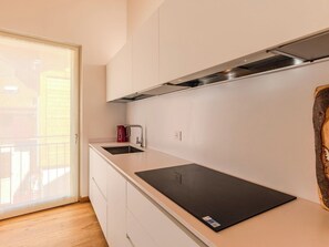 Oven, dishwasher