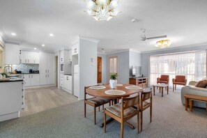 Interior - The 9th Hole at Shoalhaven Heads (Shoalhaven City Council)