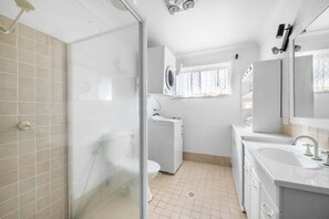 Towels, soap, shampoo, toilet paper