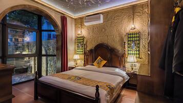 Standard Double Room | Individually decorated, free WiFi, bed sheets