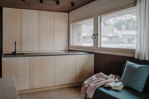 Apartment, Mountain View | Private kitchen | Fridge, stovetop, dishwasher, cookware/dishes/utensils - Atto Apartments & Suites  (Innichen)